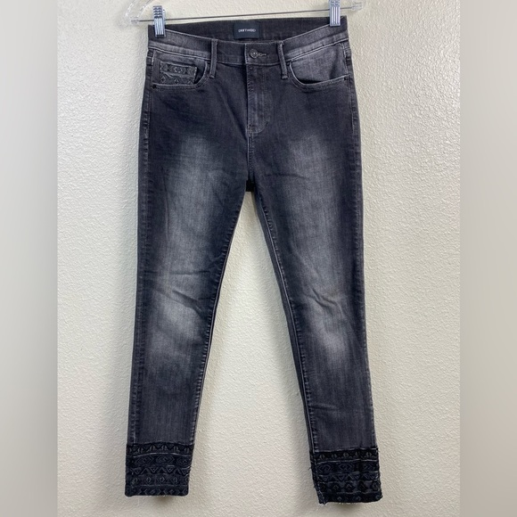 Driftwood Jackie Gray Black Embroidered Boho Festival Ankle Cropped Jeans sz 27 - Picture 1 of 12